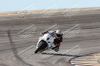 media/Jan-15-2026-Racers Edge (Thu) [[dfebeb70ab]]/3-B Group/Session 2 (Bowl Exit)/